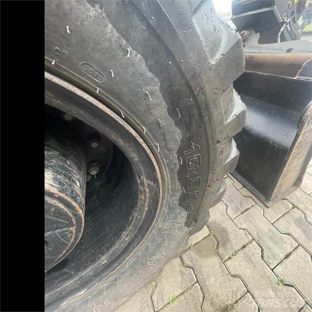 CAT M315 F 轮式挖掘机