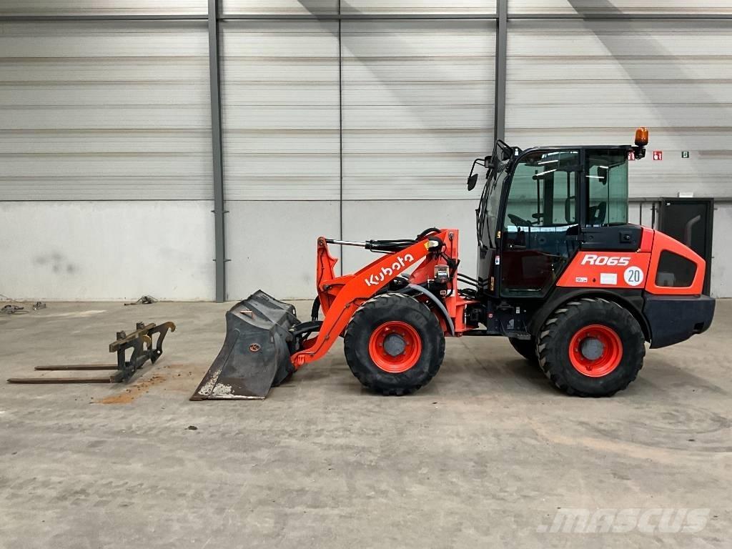 Kubota R 065 轮式装载机