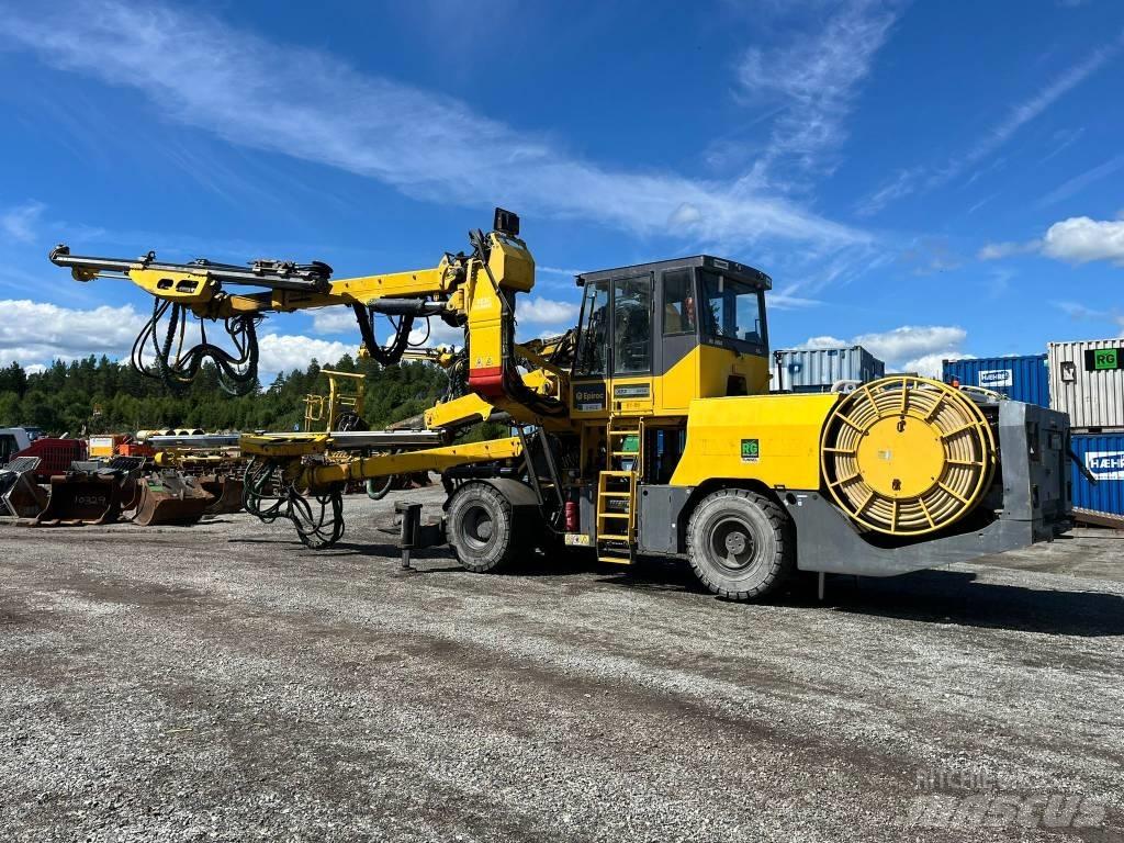Atlas Copco XE3 C30 隧道地下采矿钻机
