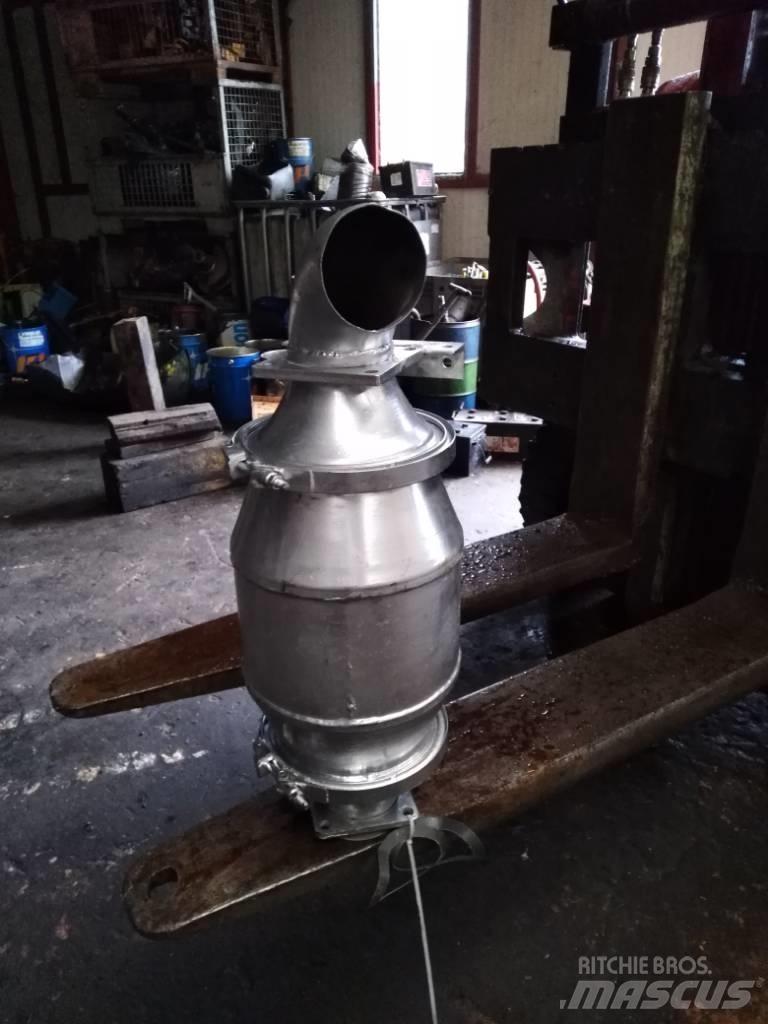 Furukawa 335II 底盘和悬架