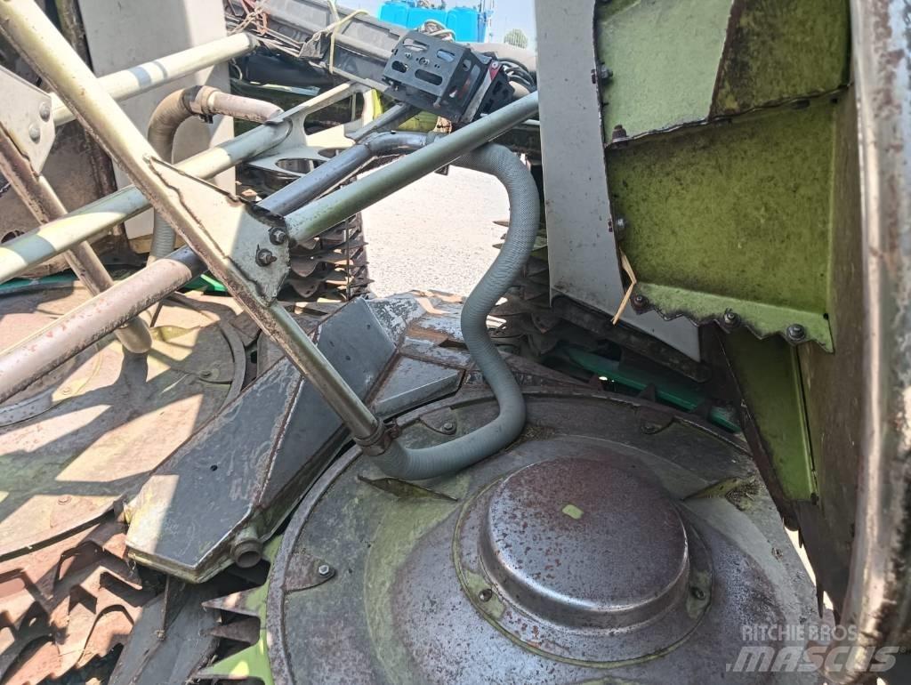 CLAAS Orbis 600 自走式青贮饲料收割机