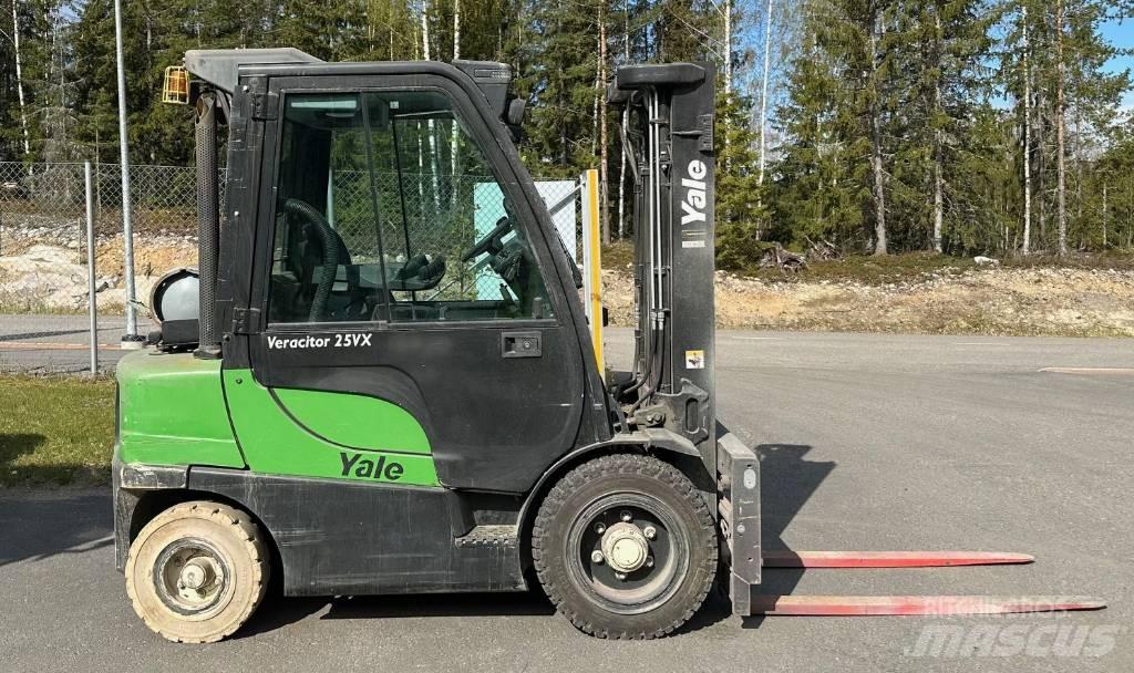 Yale GLP 25 VX 天然气叉车