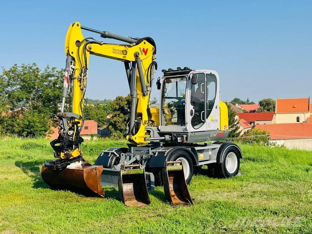Wacker Neuson EW 100 轮式挖掘机