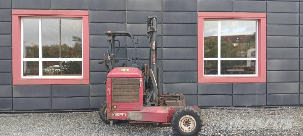 Moffett M5 25.3P NX 柴油叉车