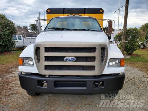 Ford F 650 XL SD 碎木车