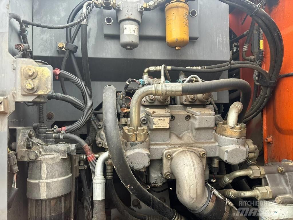 Hitachi ZX 140 W-3 轮式挖掘机