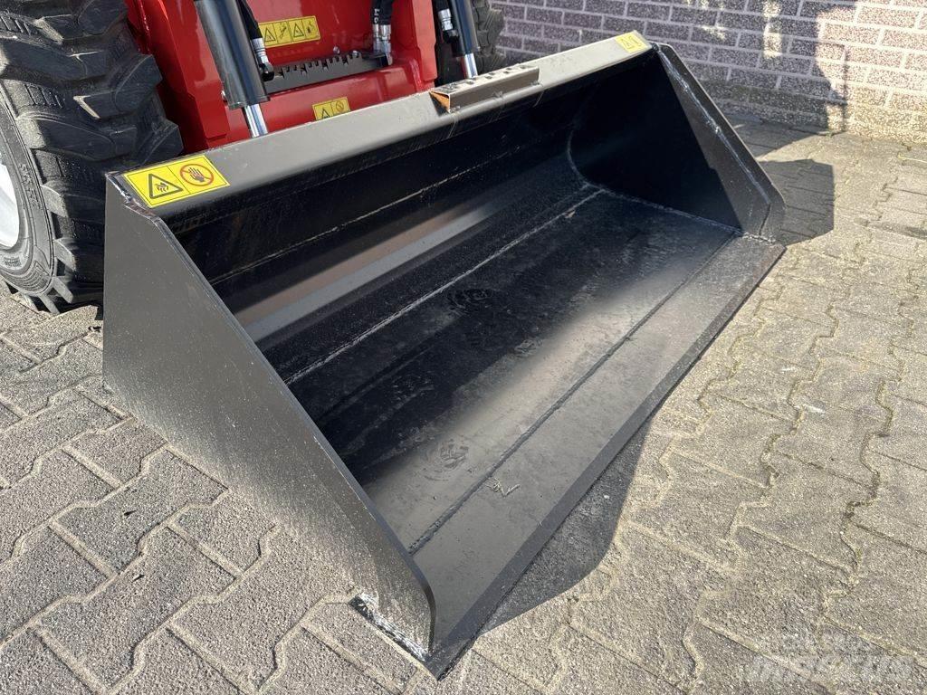 Manitou 1350R 滑移装载机
