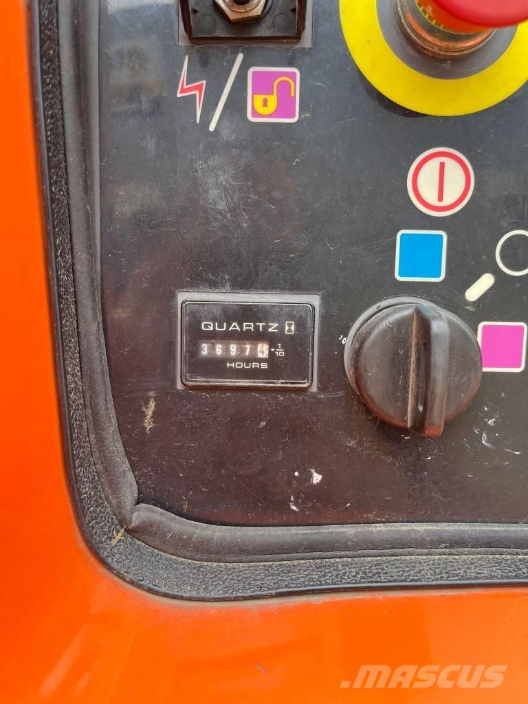 JLG 860 SJ 直臂高空工作平台