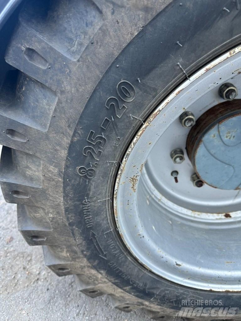 Wacker Neuson EW 100 轮式挖掘机