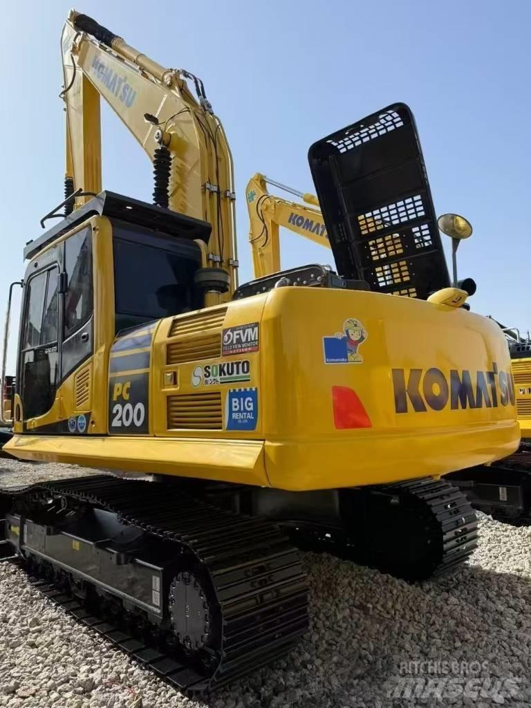 Komatsu 200-8 履带挖掘机