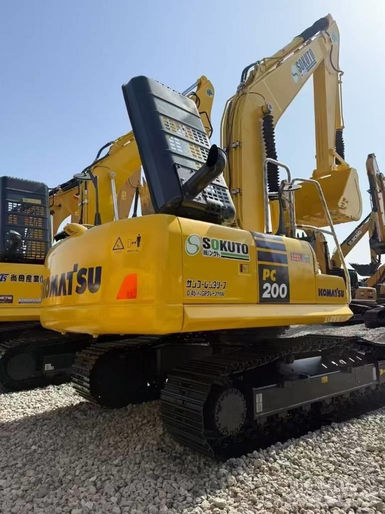 Komatsu 200-8 履带挖掘机