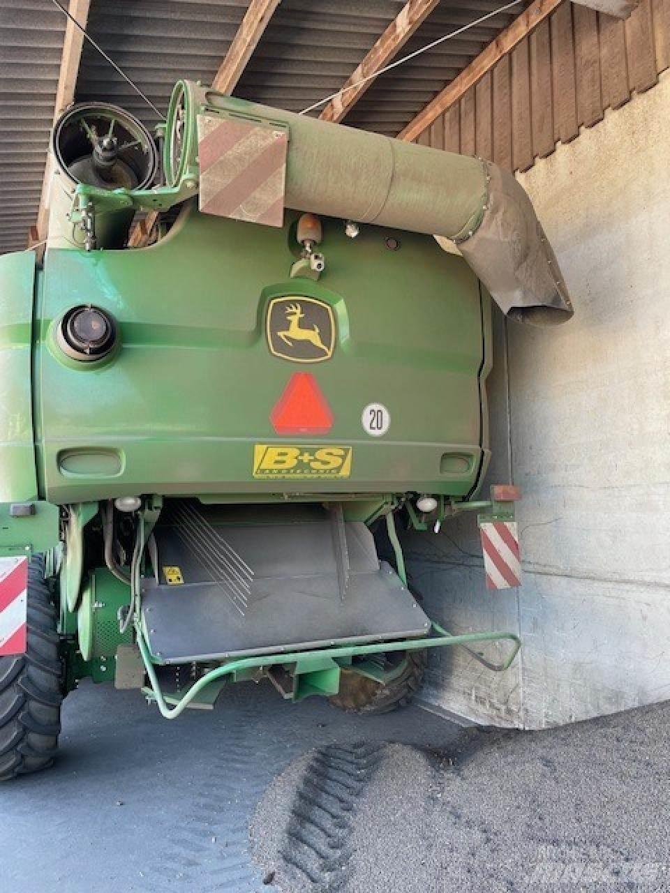 John Deere S 680 i 联合收割机