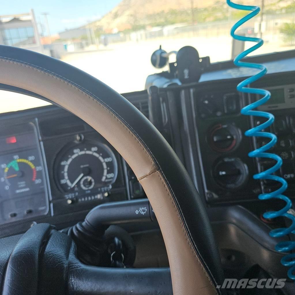 Scania 164-480 牵引车