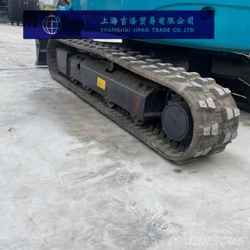 Kubota U 25 小型挖掘机
