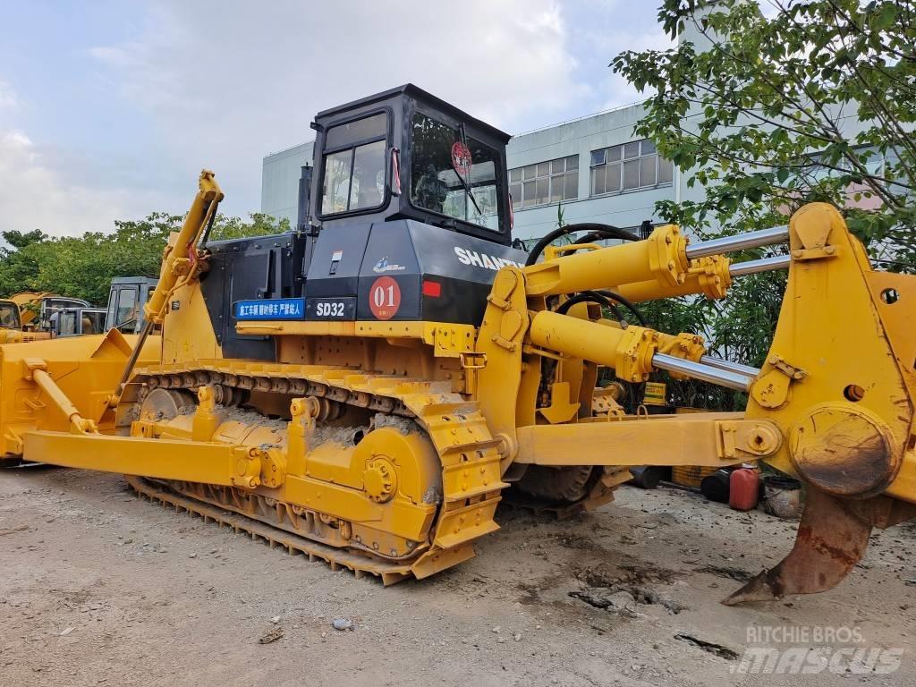 Shantui SD 32 履带式推土机