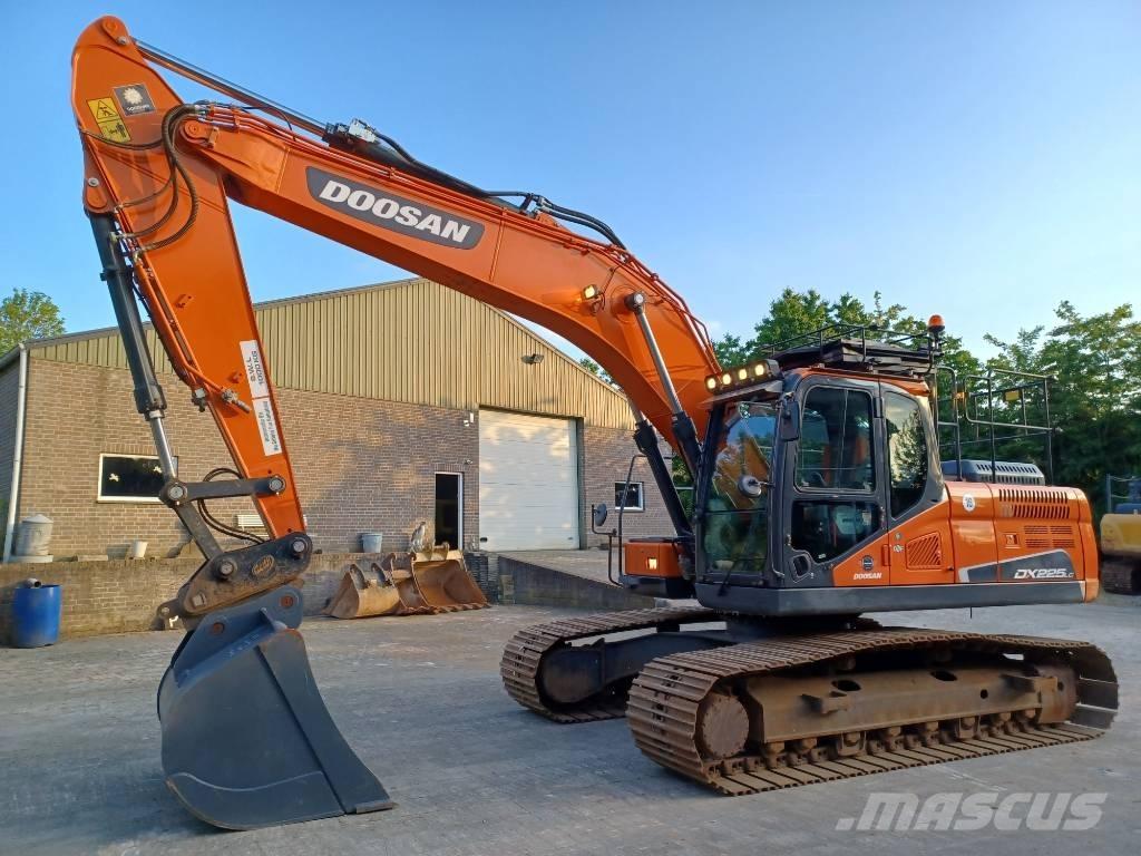 Doosan DX 225 LC-5 履带挖掘机