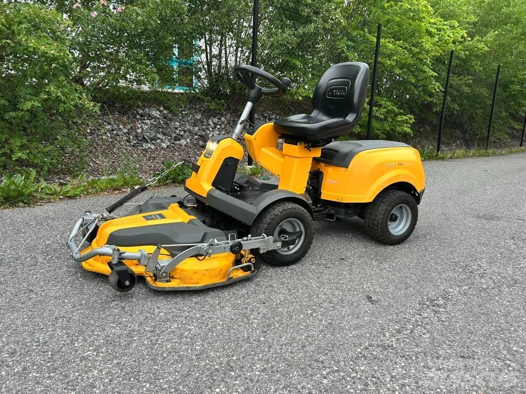 Stiga Park 740 PWX 骑乘式割草机