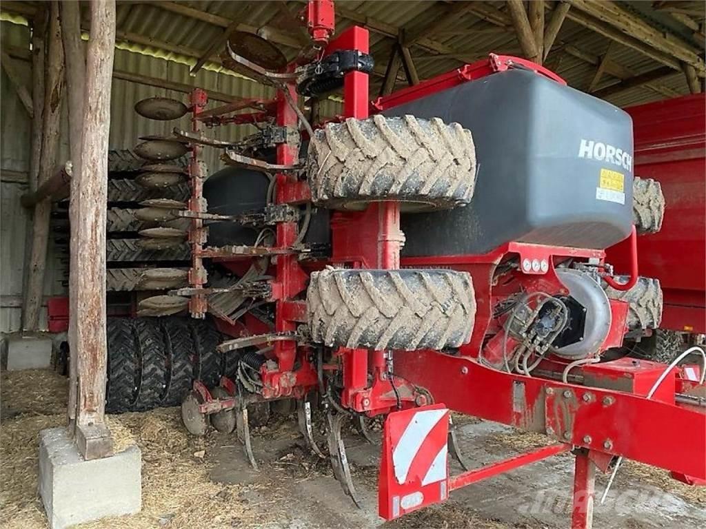 Horsch Focus 6 TD 多功能条播机