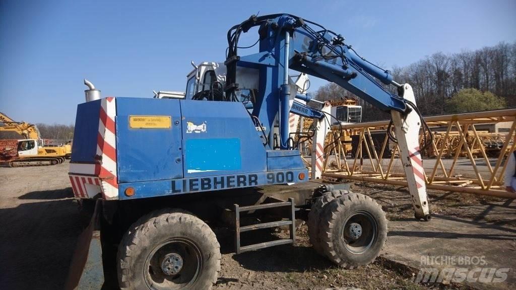 Liebherr A900-C 轮式挖掘机