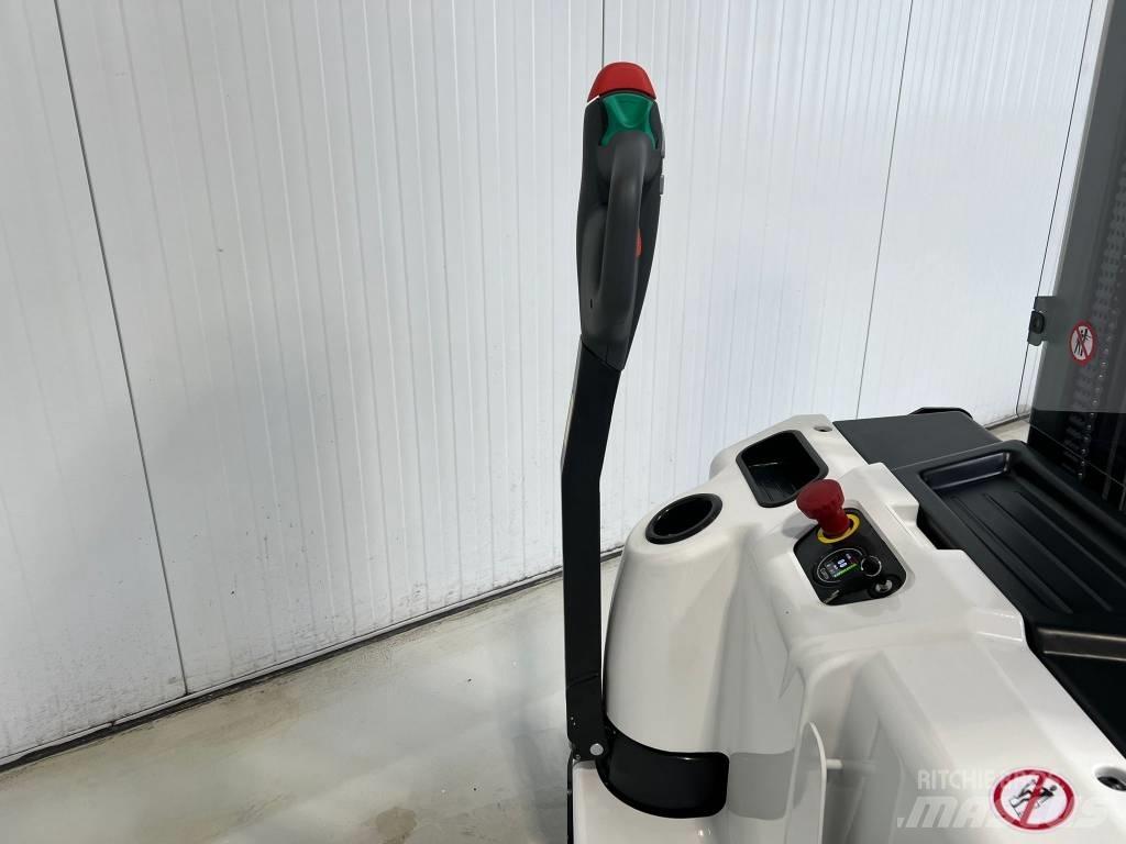 Bobcat BSL16N-7 手推堆垛车