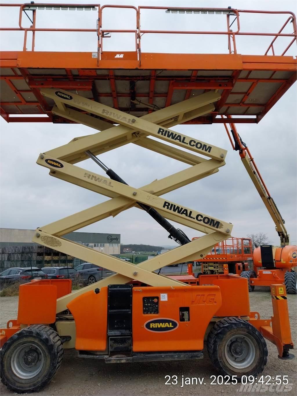 JLG 3394RT 剪叉式升降机