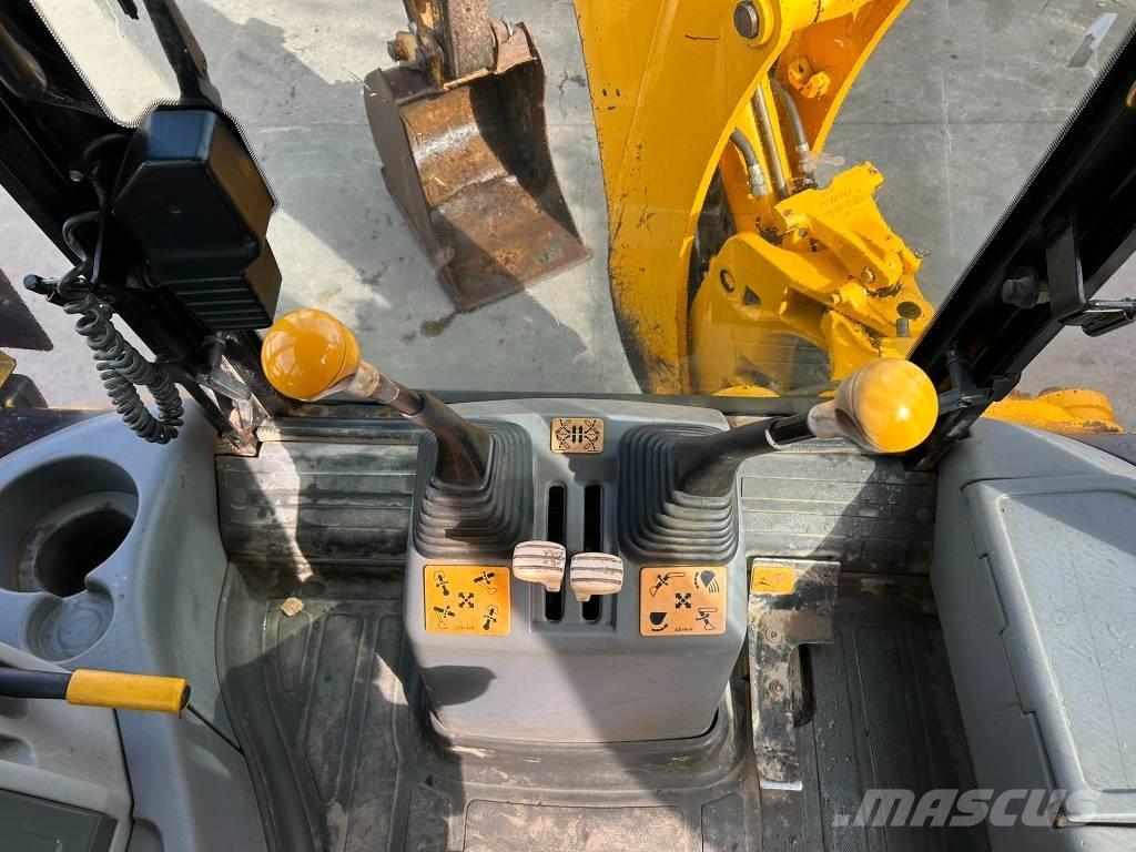 JCB 3 CX 反铲装载机