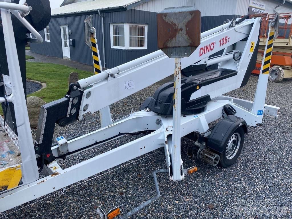 Dino 135 T 拖拉移动式高空作业平台