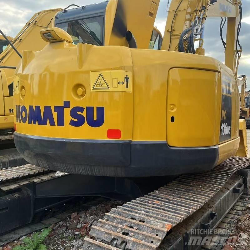 Komatsu PC 138 履带挖掘机