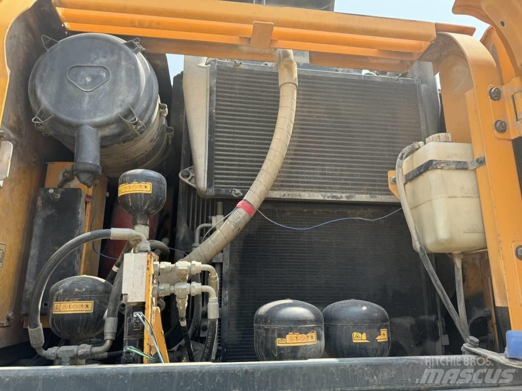 Hyundai R 150 W-9 轮式挖掘机