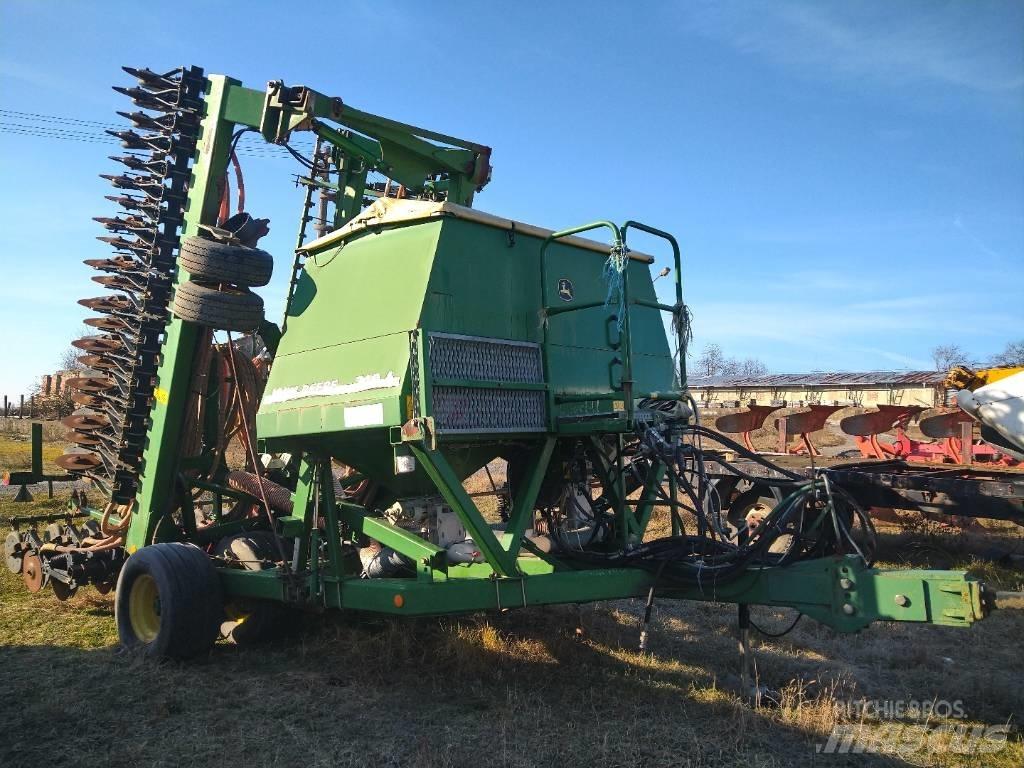 John Deere 740 A 9m 条播机