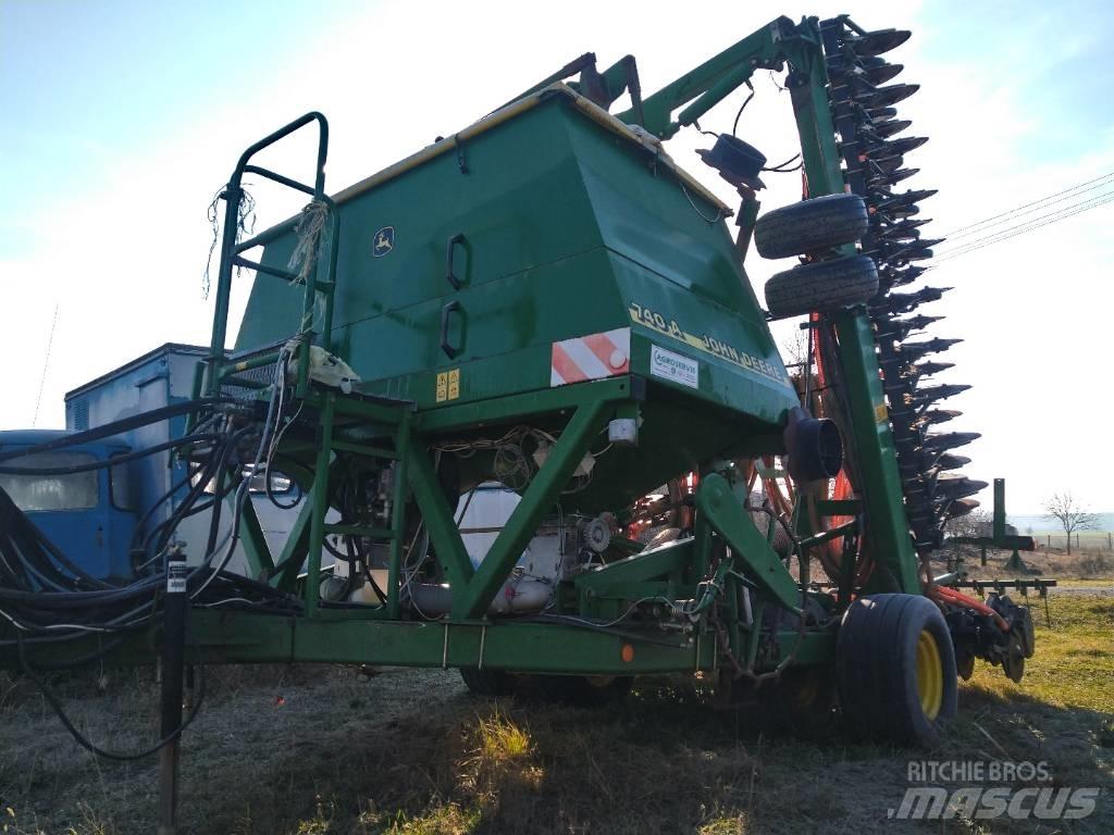 John Deere 740 A 9m 条播机