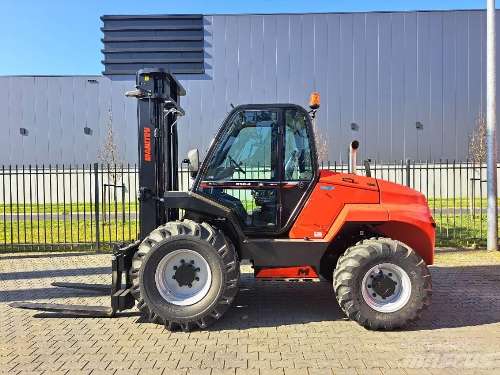 Manitou M 50-4 越野叉车|叉装车