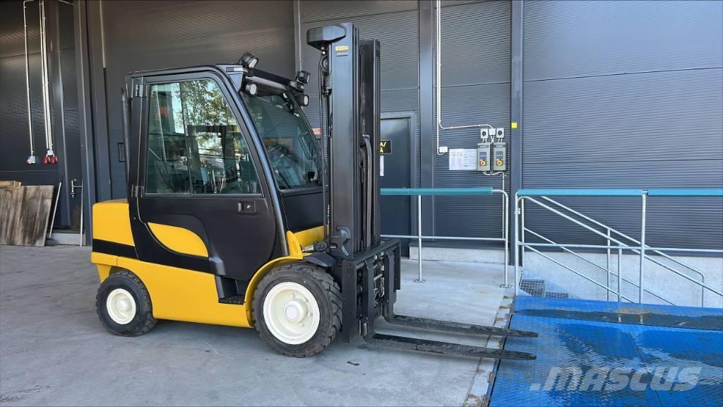 Yale GDP 30 VX 柴油叉车