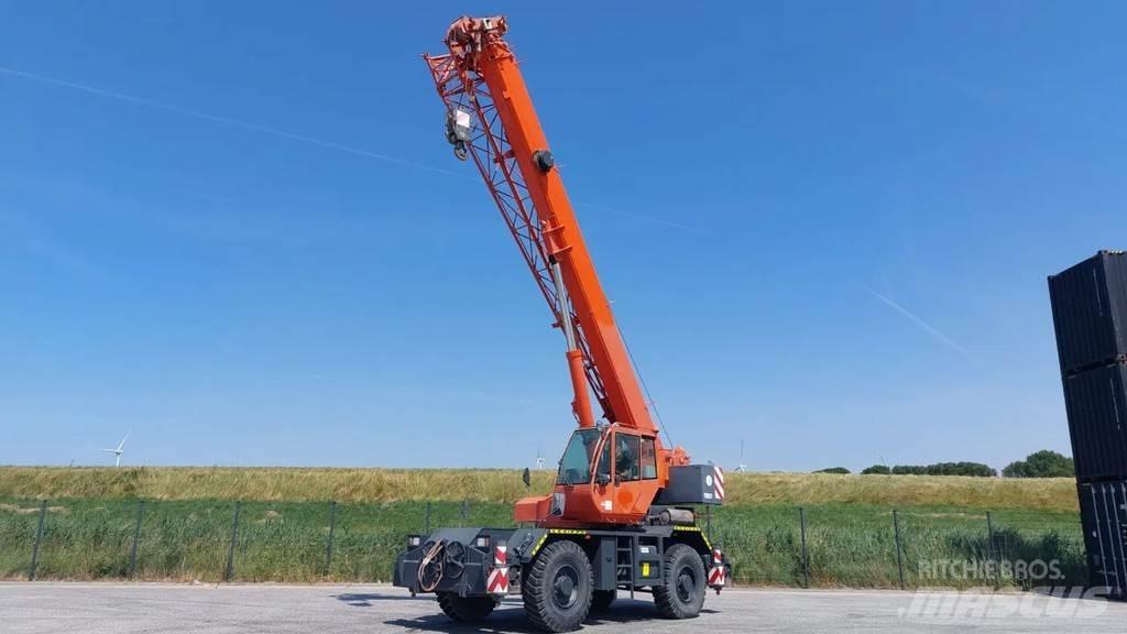 Terex RC30 越野轮胎起重机︳越野吊︳越野起重机︳移动式起重机