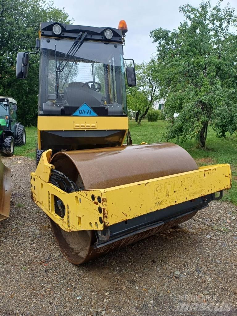 Wacker Neuson ET 90 中型挖掘机