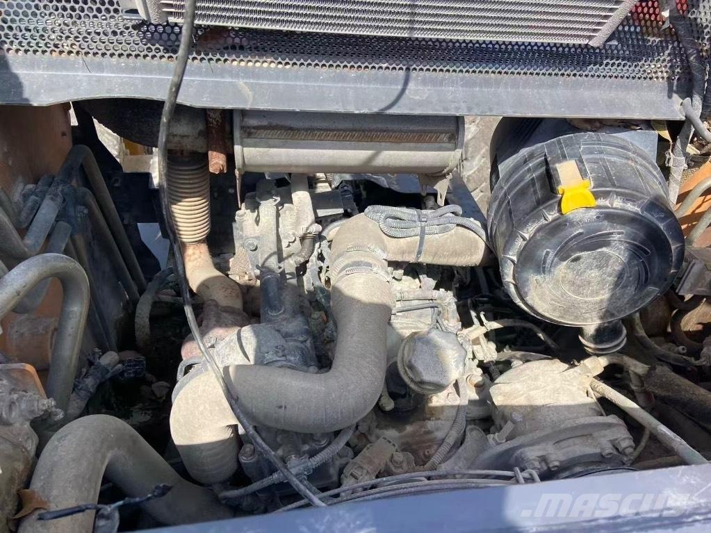 CASE SR 200 滑移装载机