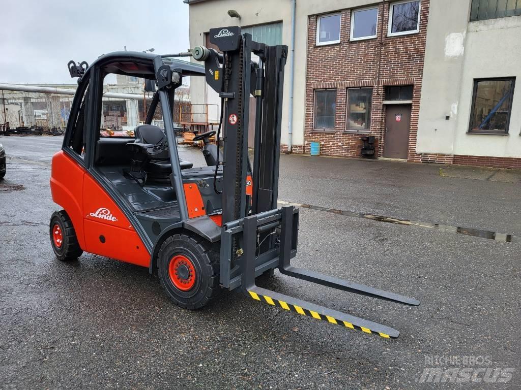 Linde H 30 T 天然气叉车
