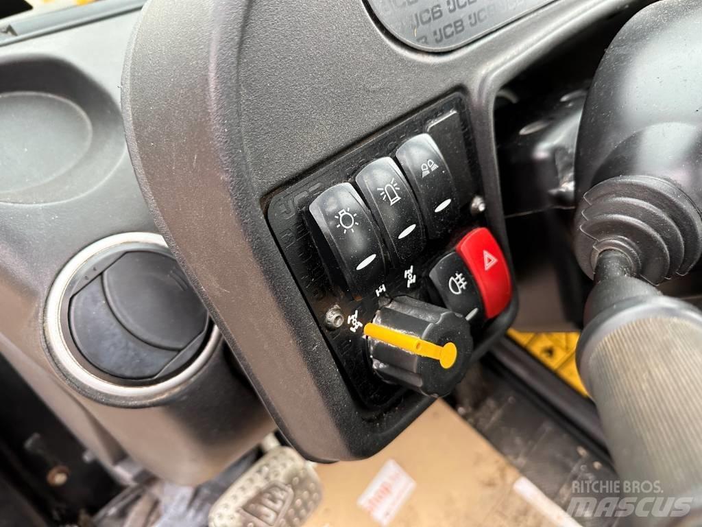 JCB 541-70 Agri Plus 伸缩臂叉装车|叉装车