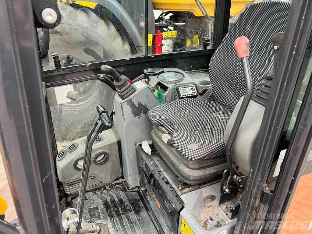 Doosan DX 19 小型挖掘机
