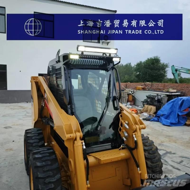 CAT 246 C 滑移装载机