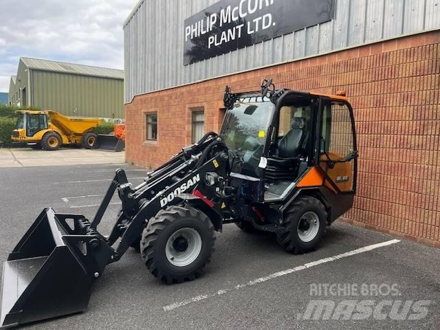 Doosan DL65 小型装载机