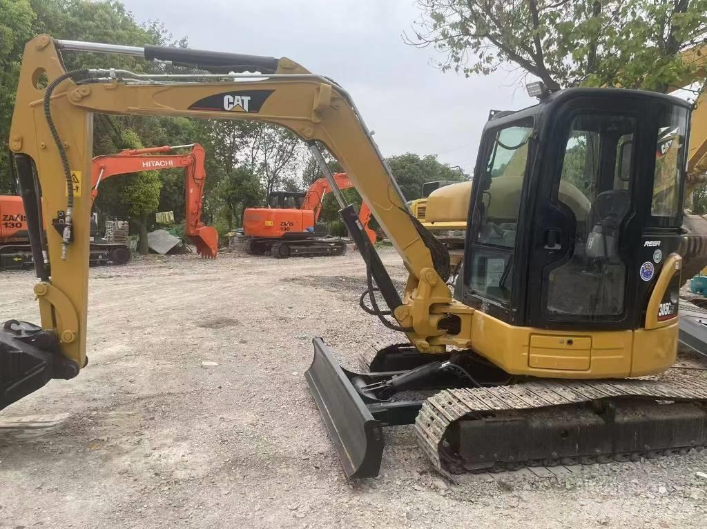 CAT 305 C CR 小型挖掘机