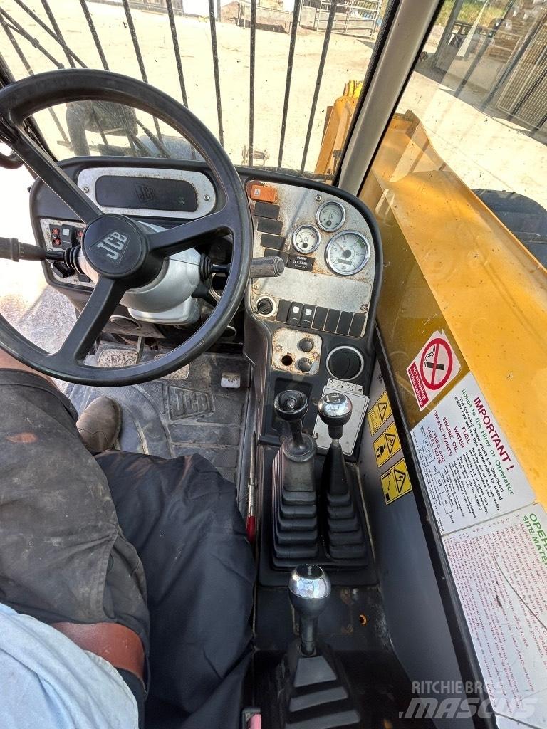 JCB 531-70 伸缩臂叉装车|叉装车