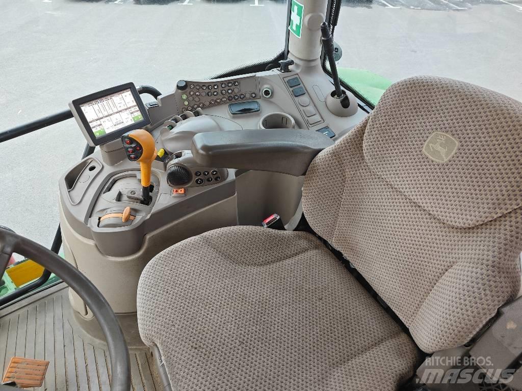 John Deere 6215 R 拖拉机/农用车