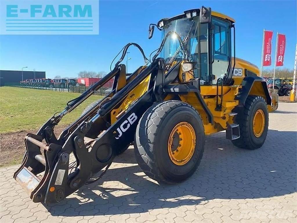 JCB 437 ht 小型挖掘机