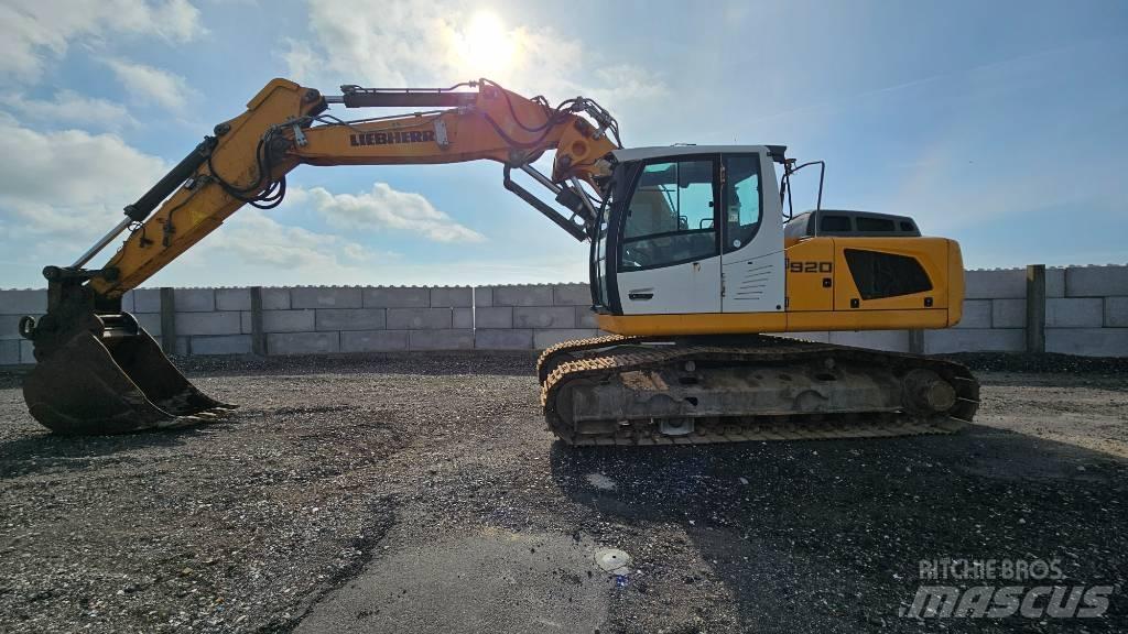 Liebherr R 920 LC 履带挖掘机