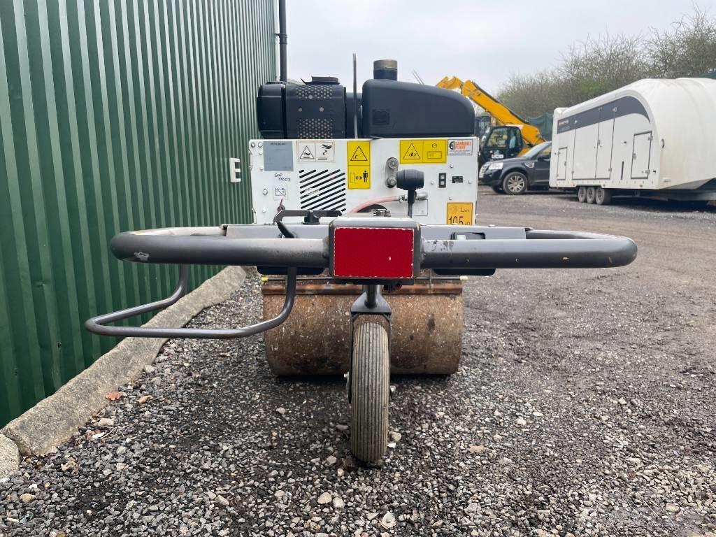 Mecalac MBR 71 单轮压路机