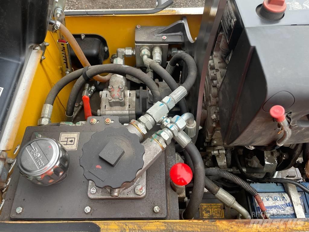 Mecalac MBR 71 单轮压路机