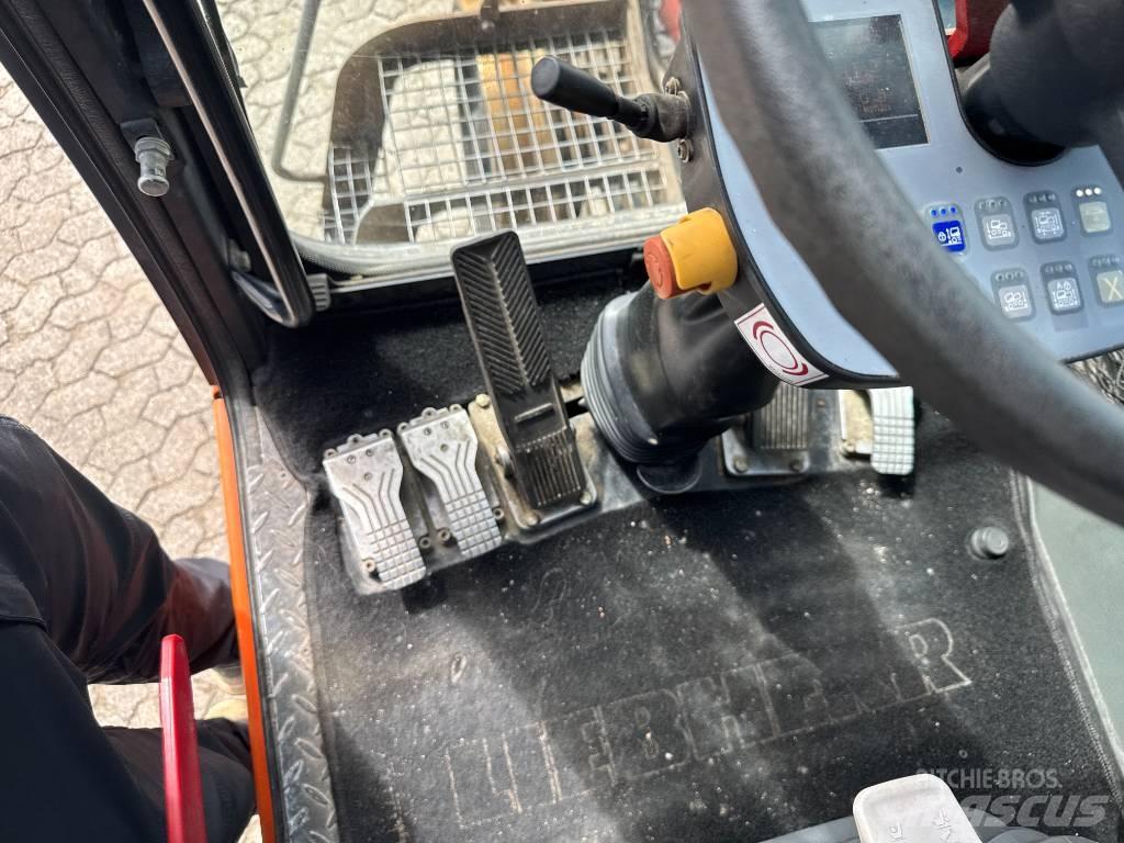 Liebherr A 924 Rail 轮式挖掘机