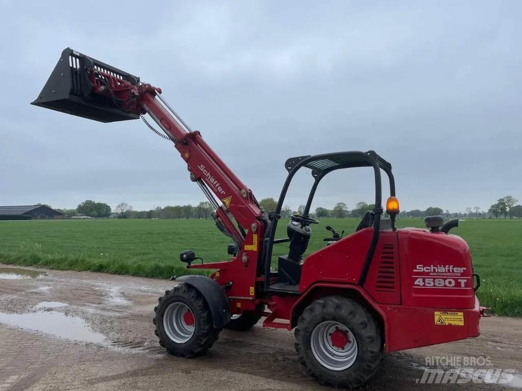 Schäffer 4580T 伸缩轮式装载机